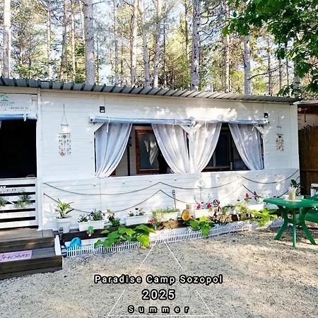 Campeggio Paradise Camp *
